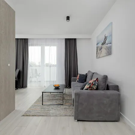 Apartment Modern With Balcony And Parking By Renters